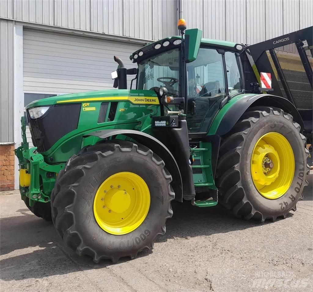 John Deere 6R 215 Traktory