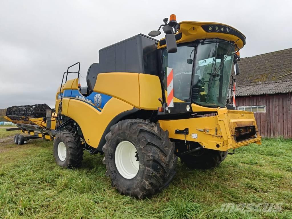 New Holland CX6.80 Sklízecí mlátičky