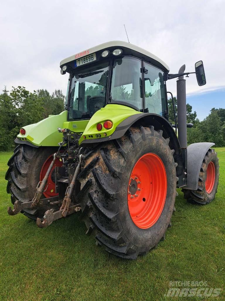 CLAAS Arion 640 Traktory