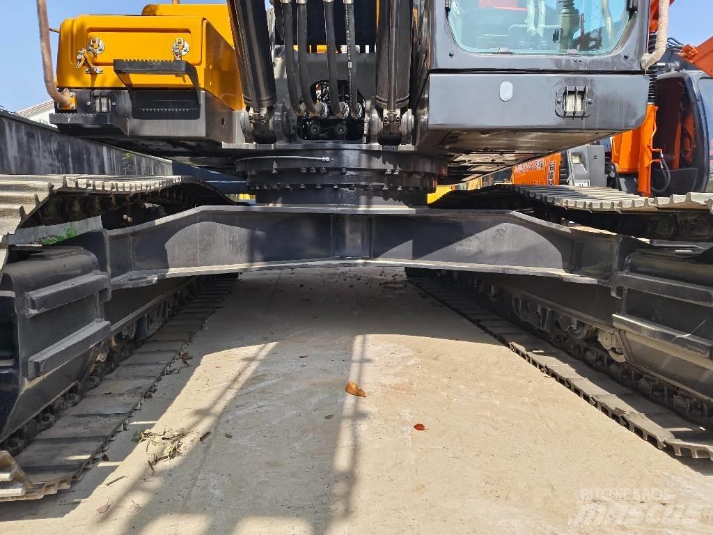 Volvo EC 380 D L Pásová rýpadla
