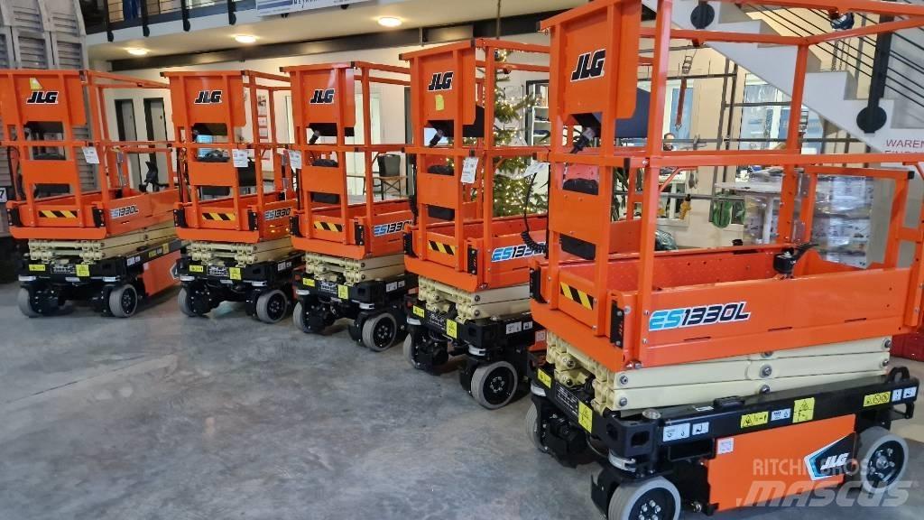 JLG ES 1330 L Nůžková zvedací plošina
