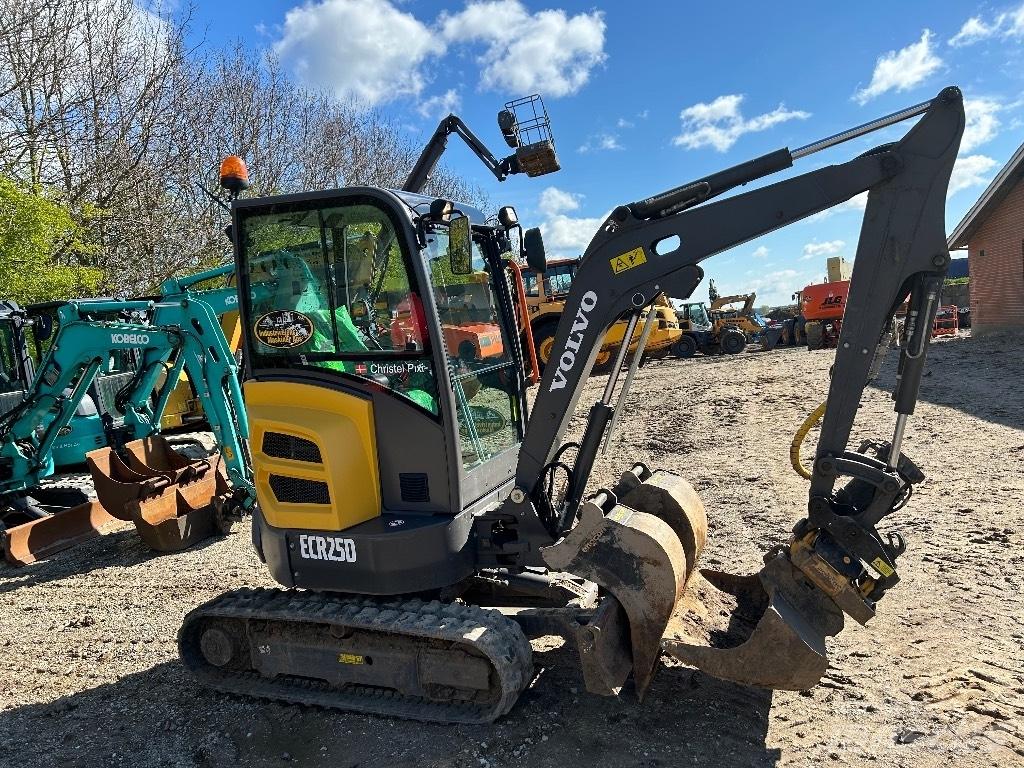 Volvo ECR 25 D Mini rýpadla < 7t