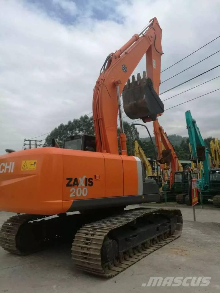 Hitachi zx200 Pásová rýpadla