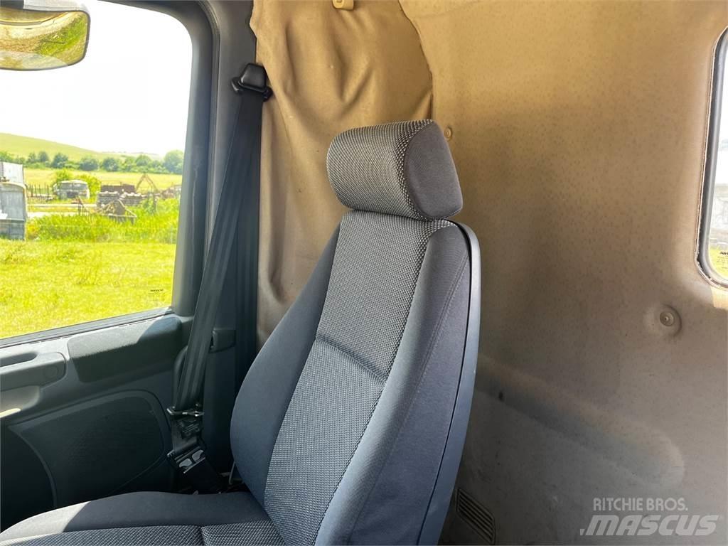 Scania R400 8X4 Nákladní vozidlo bez nástavby