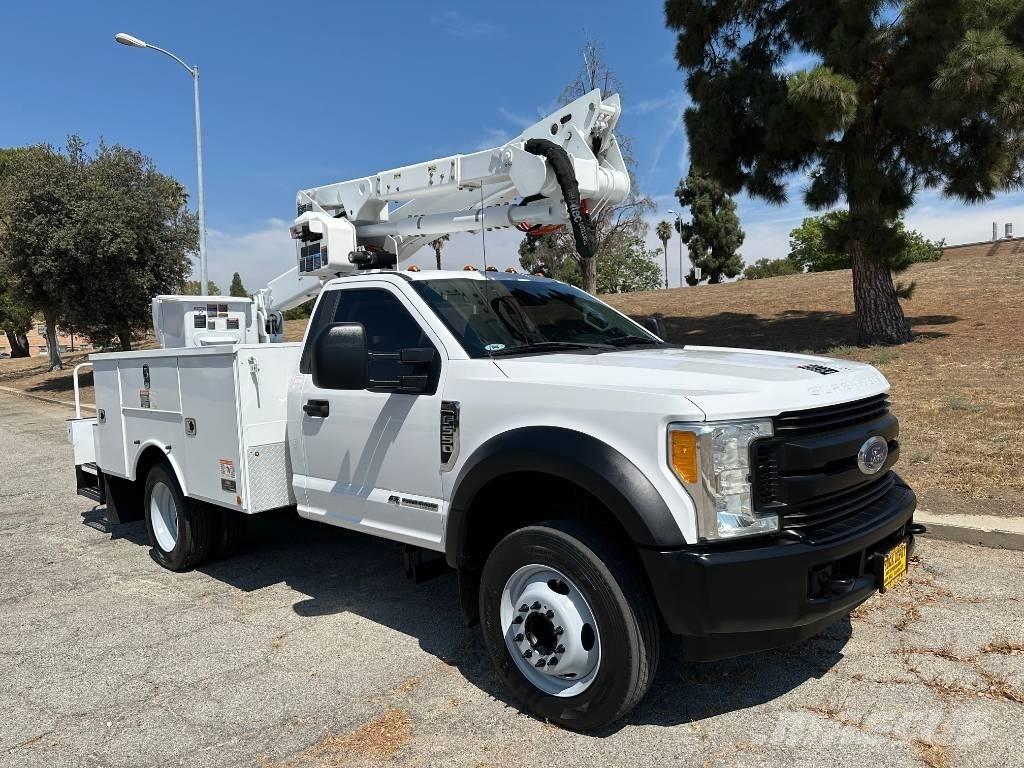 Ford F 550 SD Další