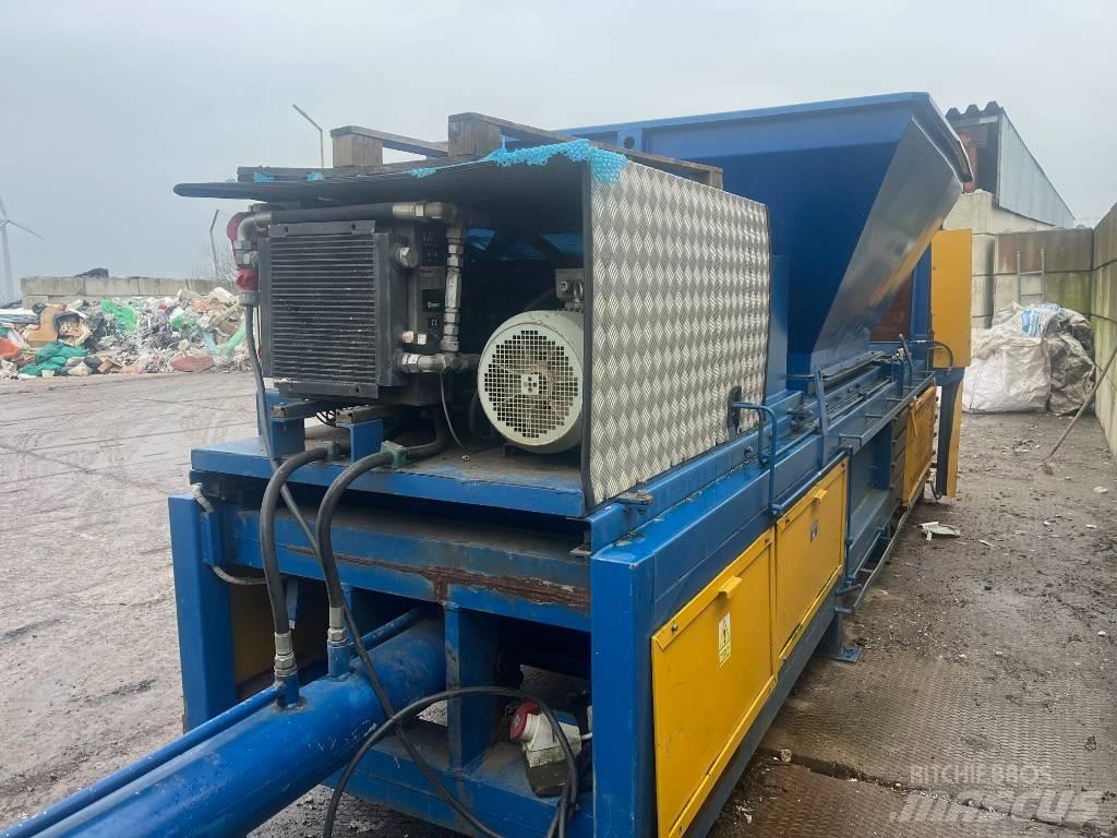  M.B.T. Press HPH40 Manipulace s materiálem – ostatní