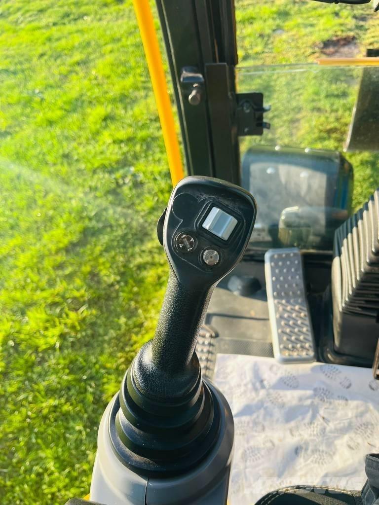 JCB 110 W Hydradig Kolová rýpadla