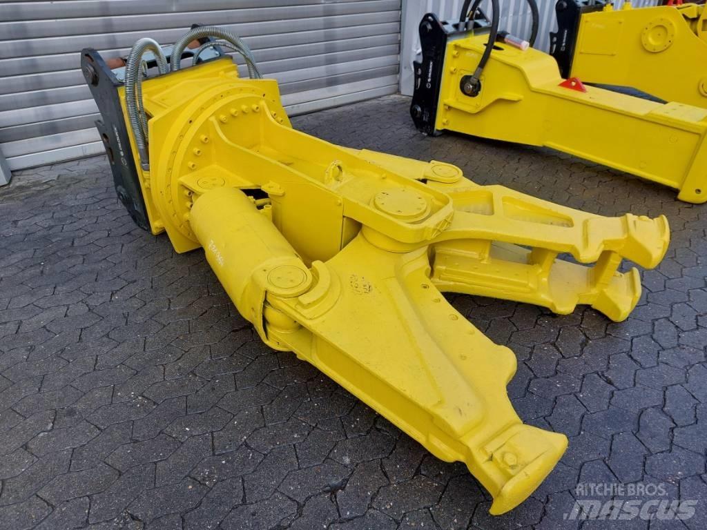 Atlas Copco CC2500 Frézy, nůžky