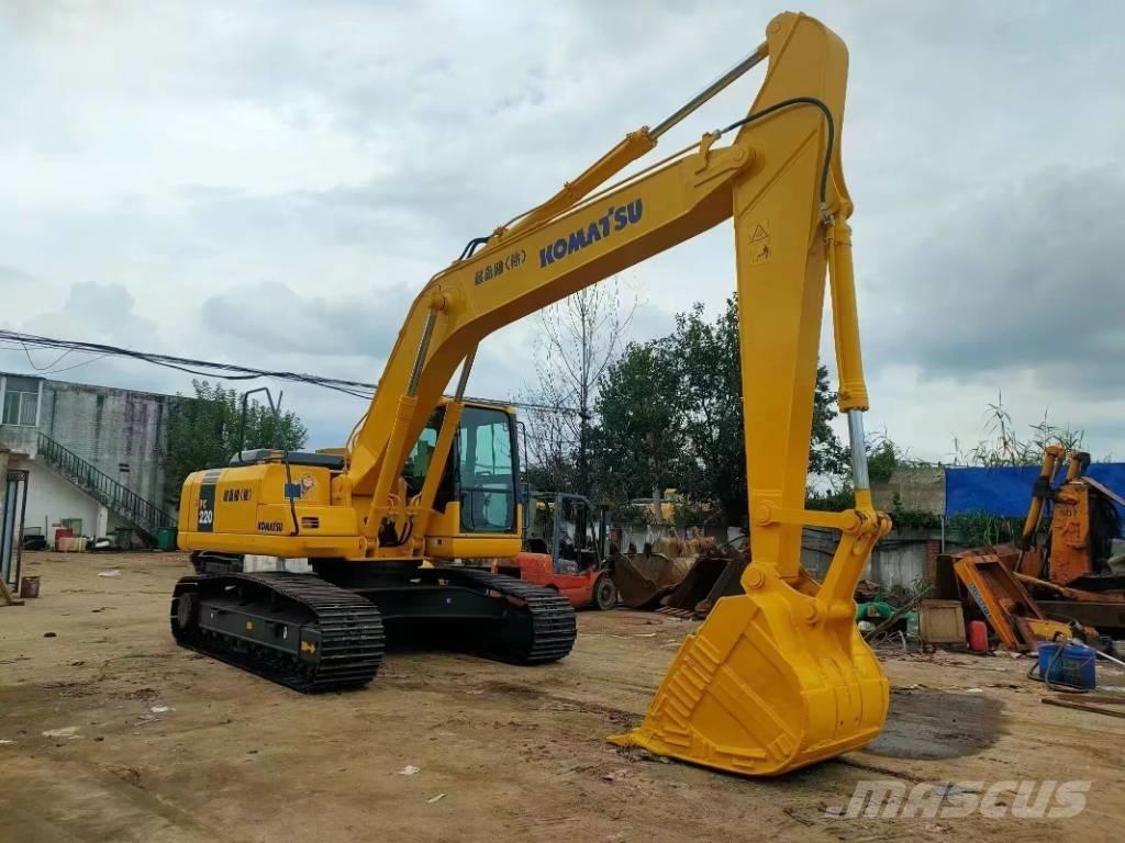 Komatsu PC 220 Pásová rýpadla
