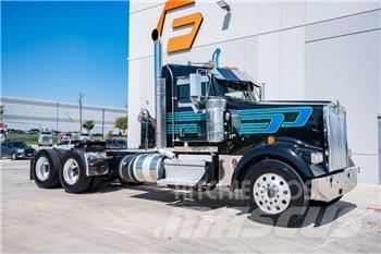 Kenworth W 900 Tahače