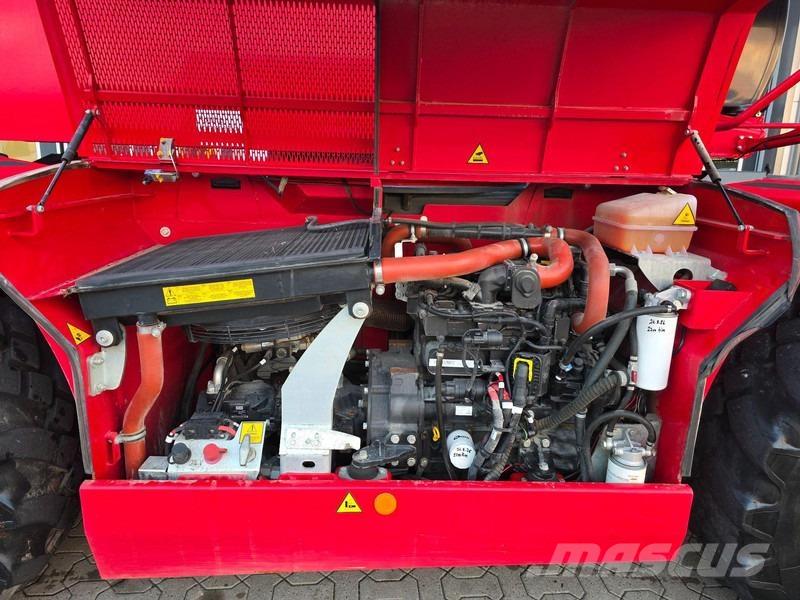 Magni RTH 6.25 Teleskopické kolové nakladače