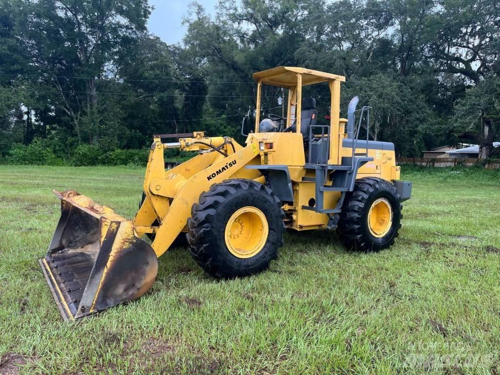 Komatsu WA 250-3L Kolové nakladače