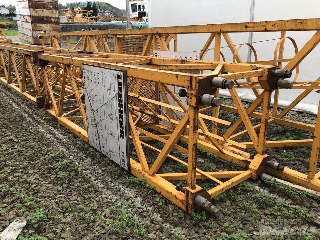 Liebherr 71 EC Stavební jeřáby