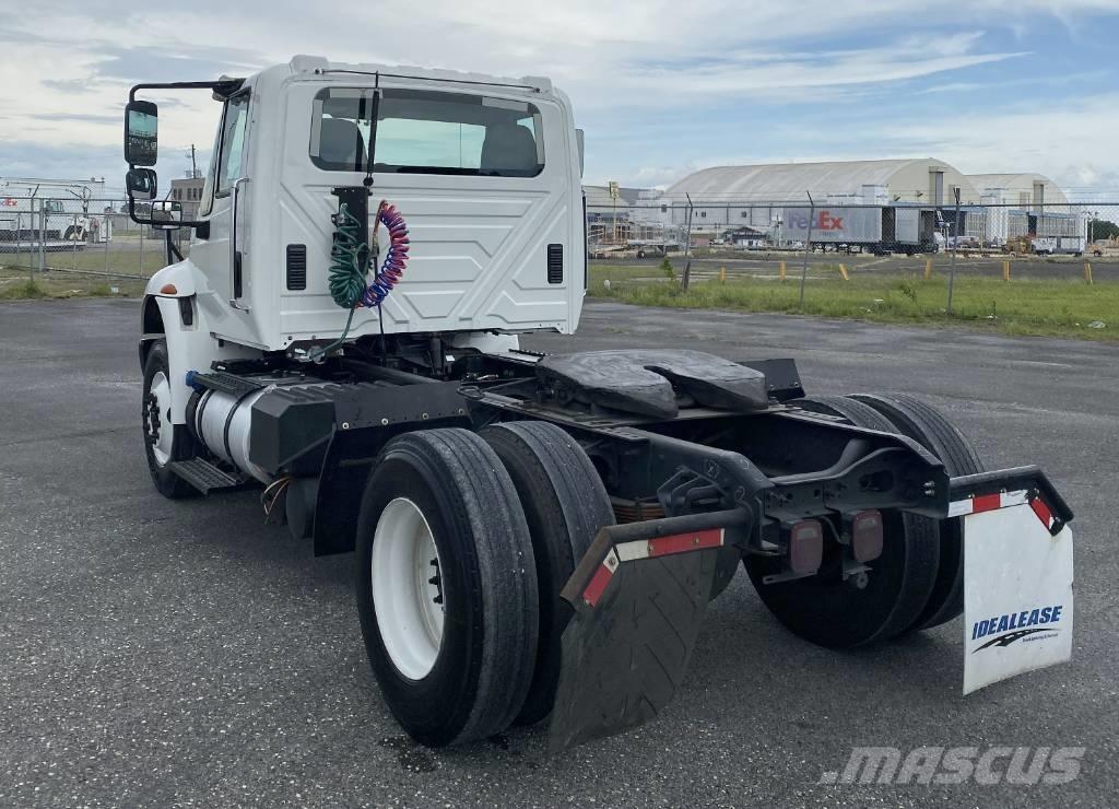 International MV607 Tahače