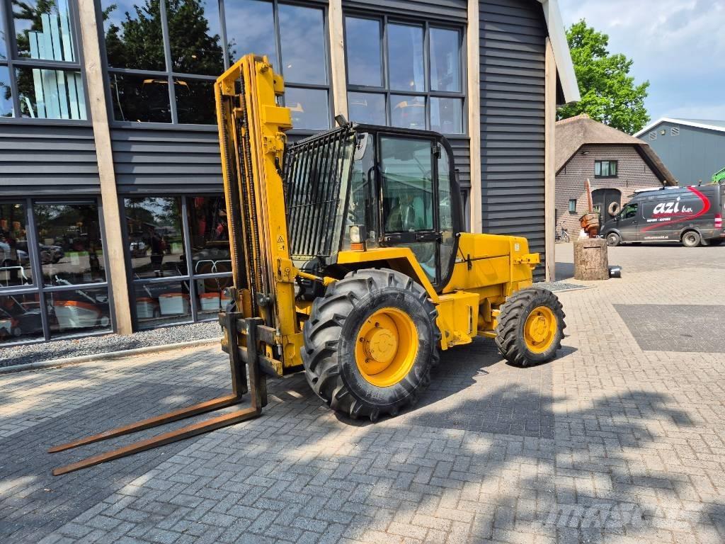 JCB 926 Terénní vysokozdvižné vozíky
