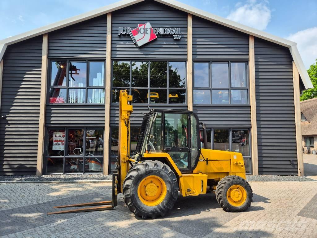 JCB 926 Terénní vysokozdvižné vozíky