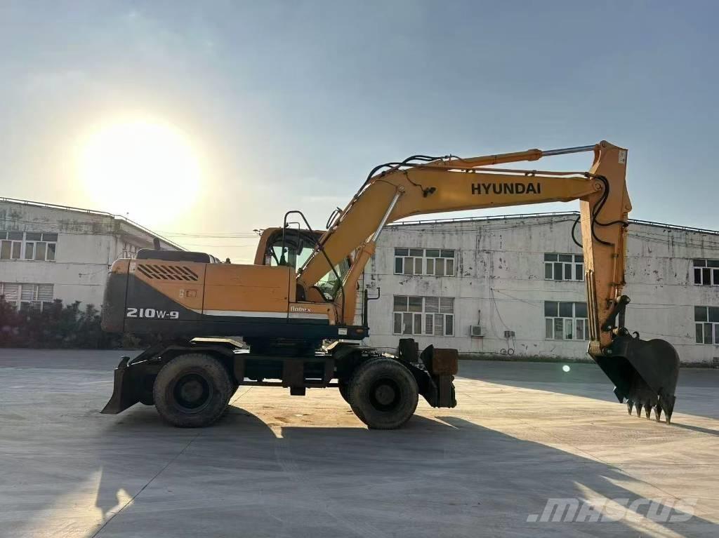 Hyundai 210W-9 Kolová rýpadla