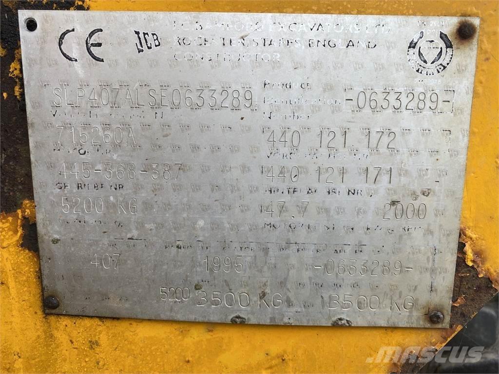 JCB 407 Víceúčelové nakladače