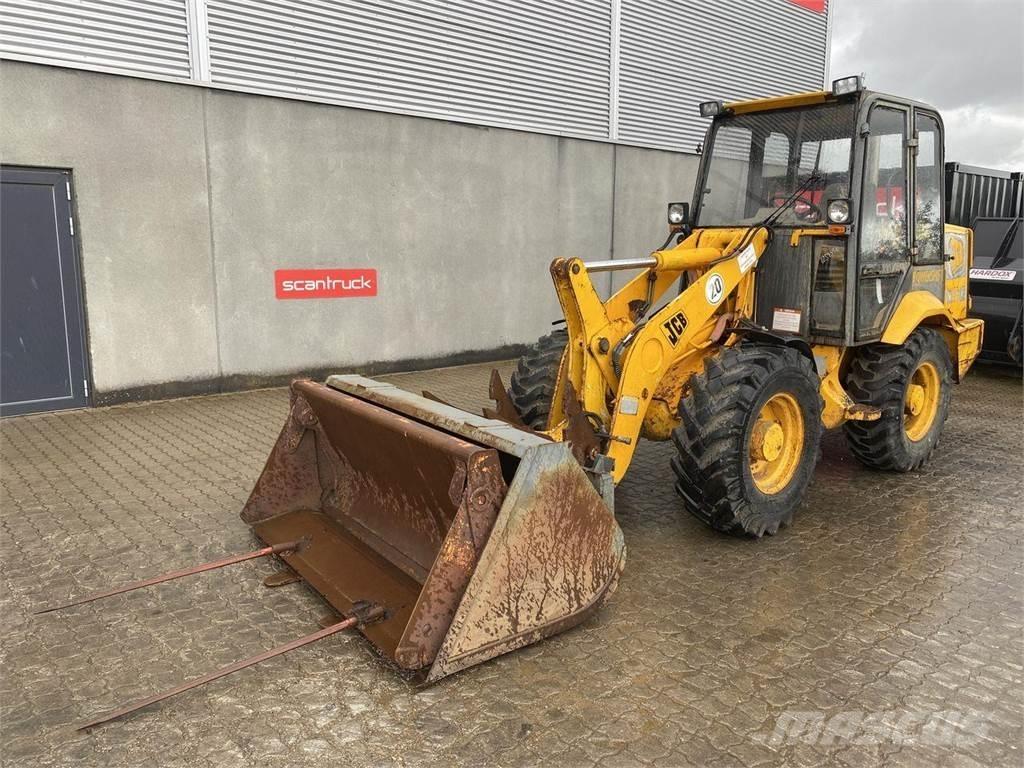 JCB 407 Víceúčelové nakladače