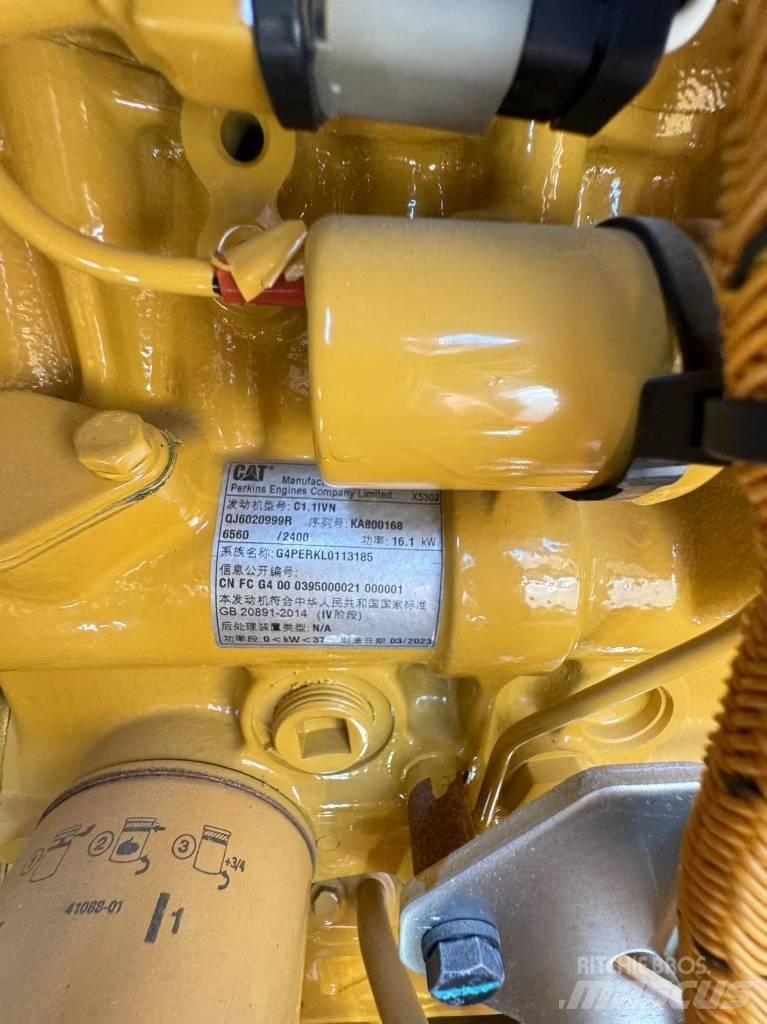 CAT 302 Mini rýpadla < 7t