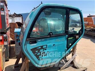 Manitou MT 932 CABIN Kabiny a interiér