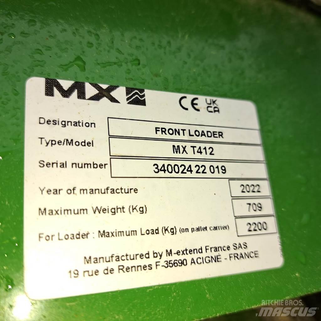 John Deere 6120M Traktory