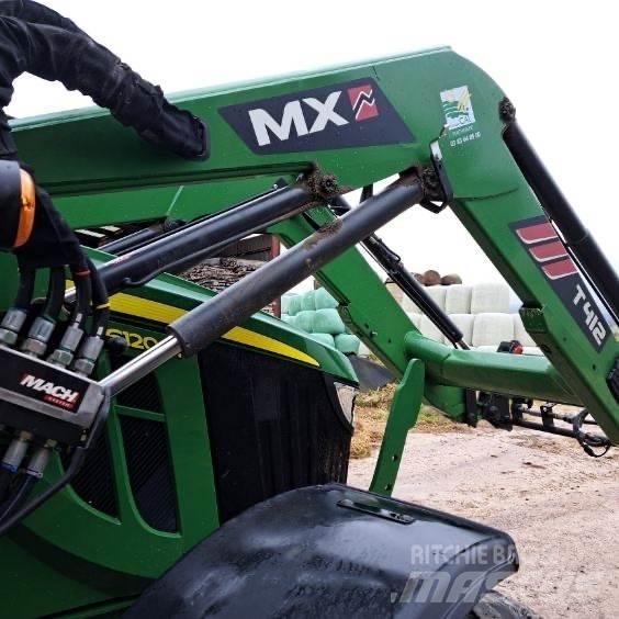 John Deere 6120M Traktory