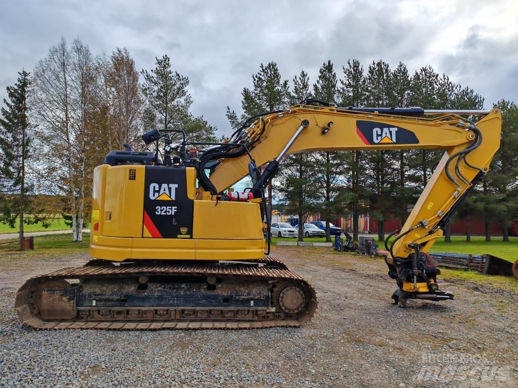 CAT 325 F L Pásová rýpadla