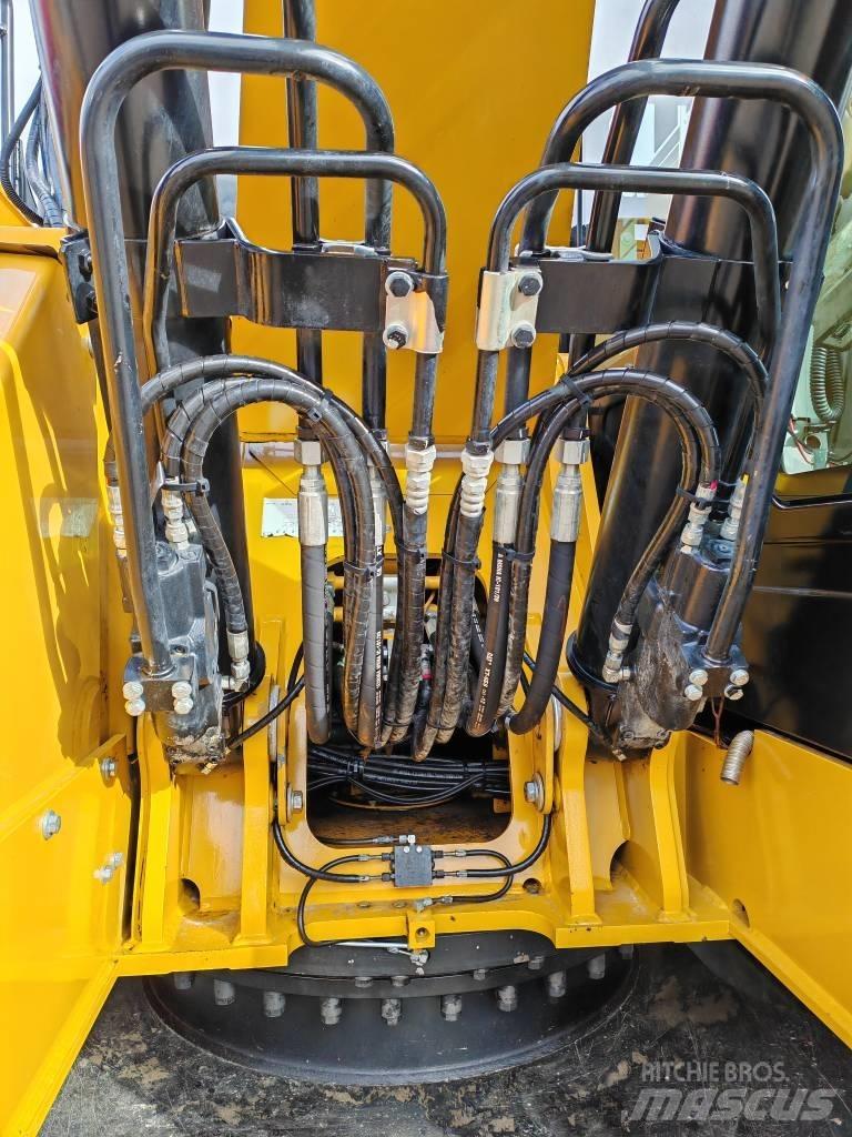 CAT 325 F L Pásová rýpadla