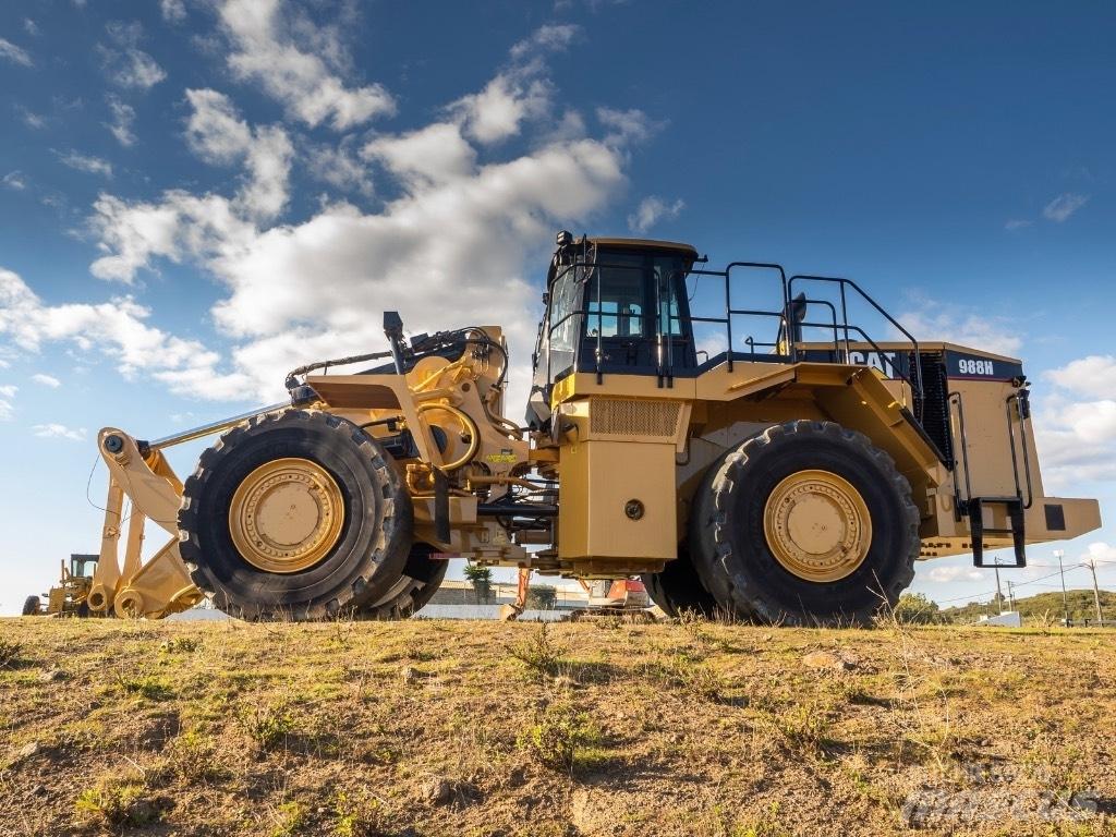 CAT 988 H Kolové nakladače