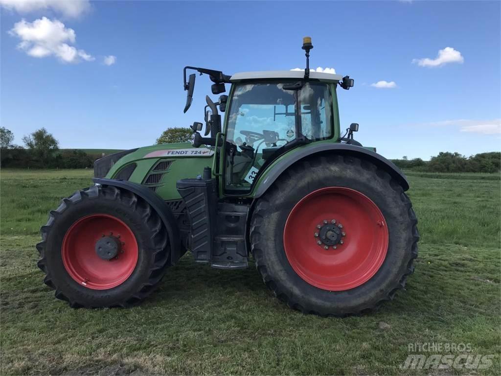 Fendt 724 Vario Traktory