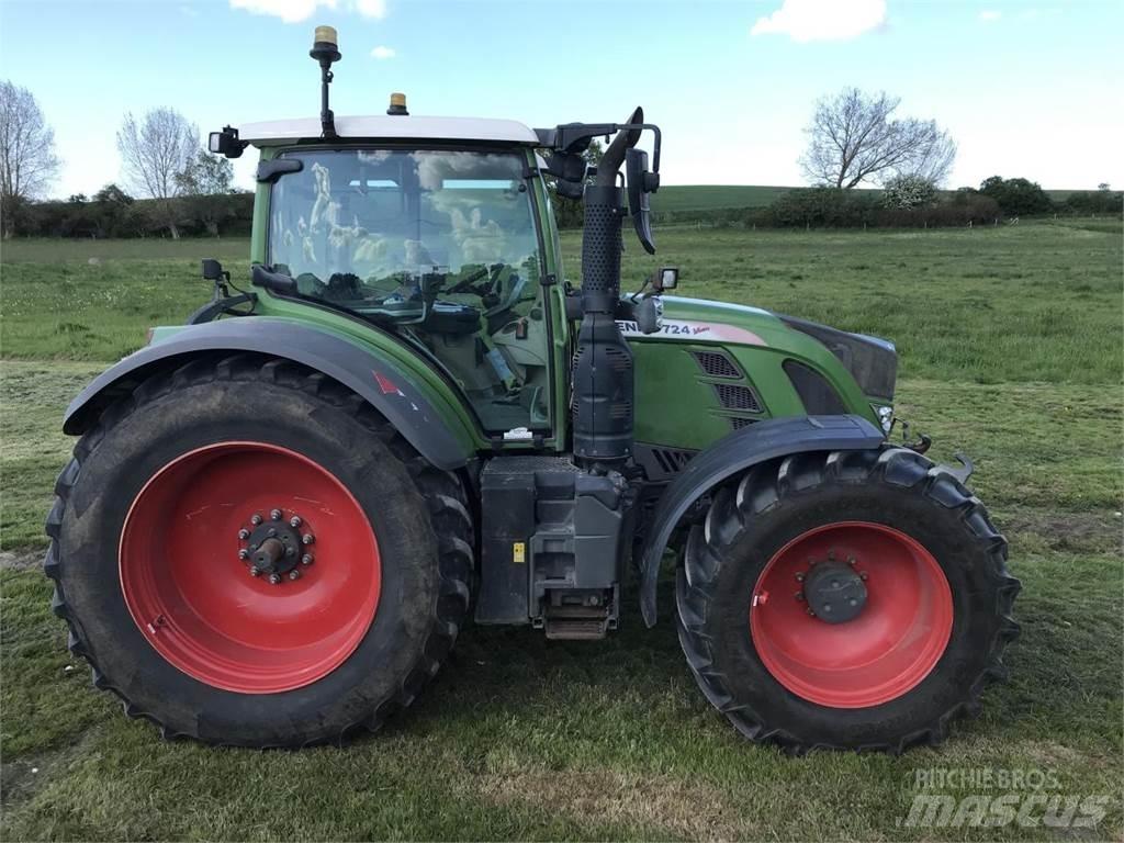 Fendt 724 Vario Traktory