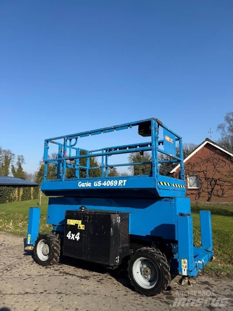 Genie GS 4069 RT Nůžková zvedací plošina