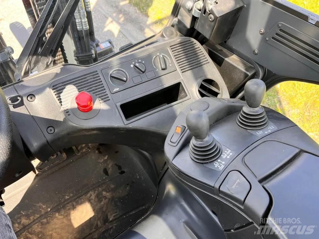 Linde E35HL-01 Akumulátorové vozíky