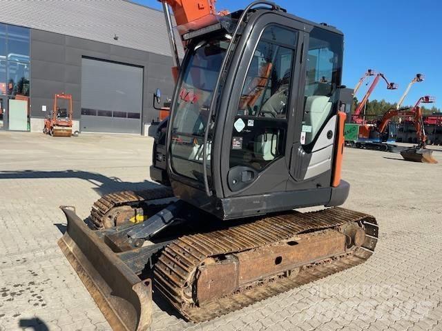Hitachi ZX 85 US-5 A Midi rýpadla 7t - 12t