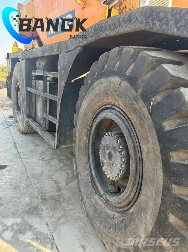 Kato KR 25 H Jeřáby pro těžký terén