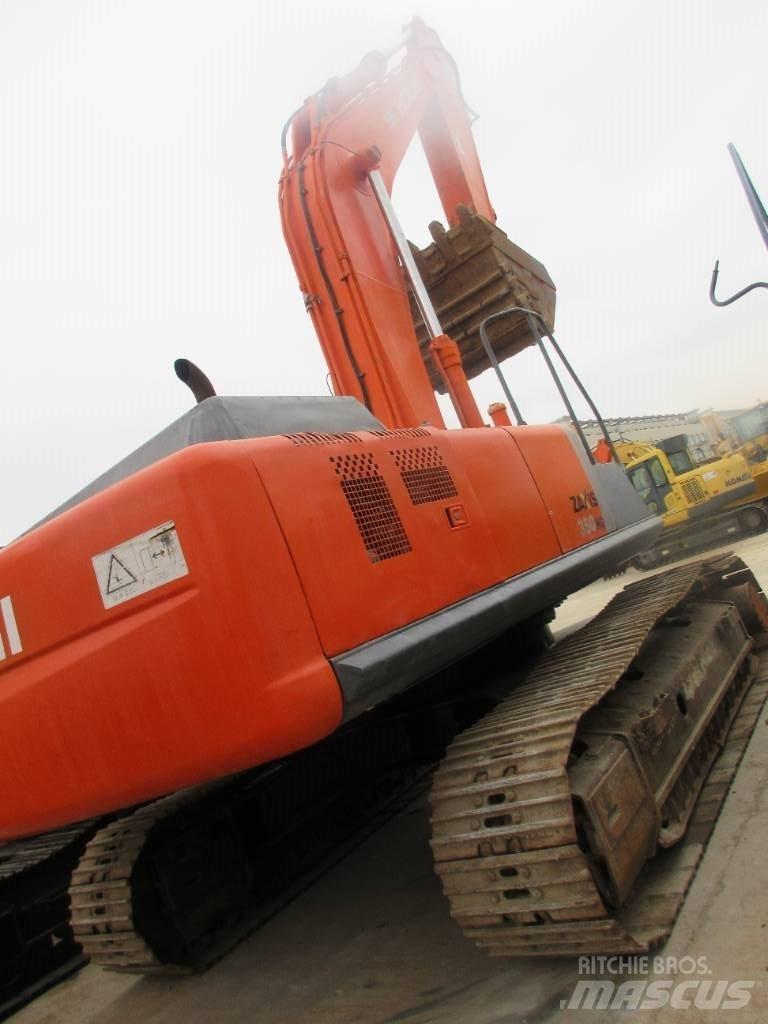 Hitachi Zaxis 200-3G Pásová rýpadla