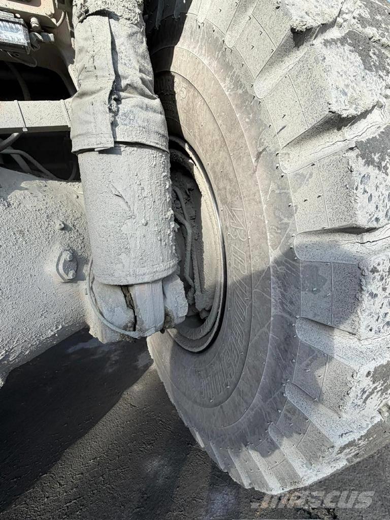 CAT 775 F Pevné dempry