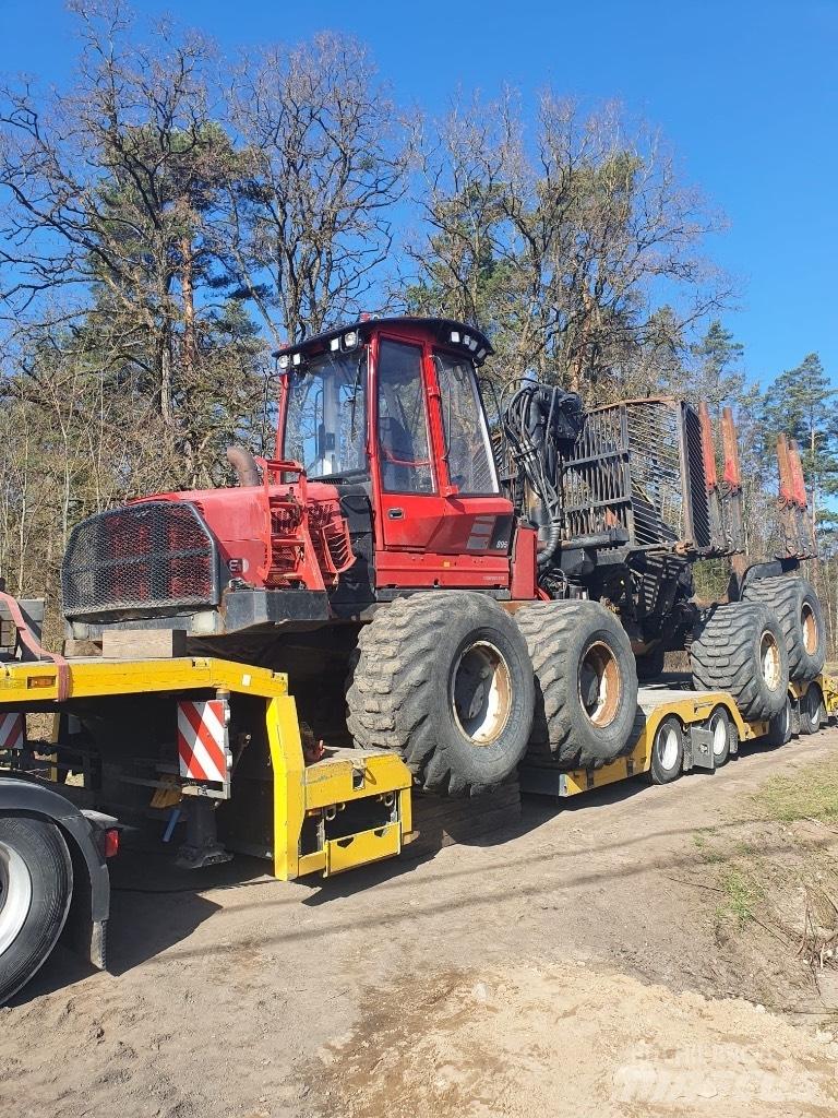 Komatsu 895 Vyvážecí traktory