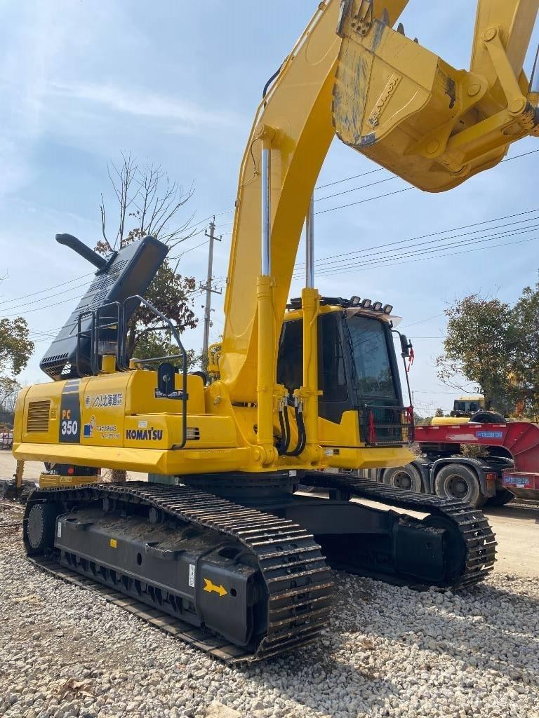 Komatsu 240LC-8 Pásová rýpadla