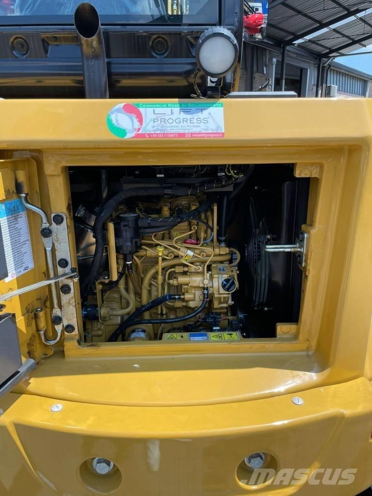 CAT 305CR PREMIUM Mini rýpadla < 7t