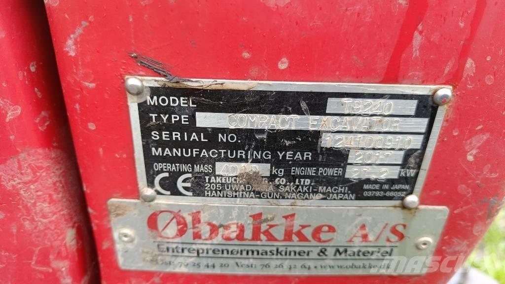 Takeuchi TB240 Mini rýpadla < 7t
