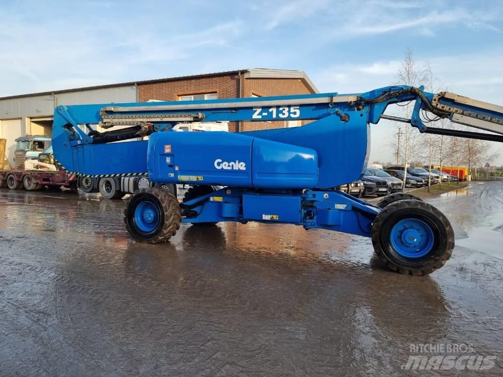 Genie Z 135 4x4 Kloubové plošiny