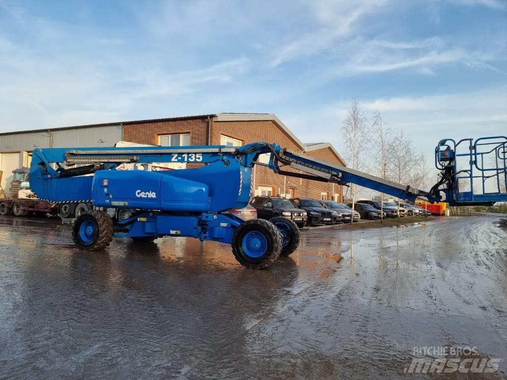 Genie Z 135 4x4 Kloubové plošiny