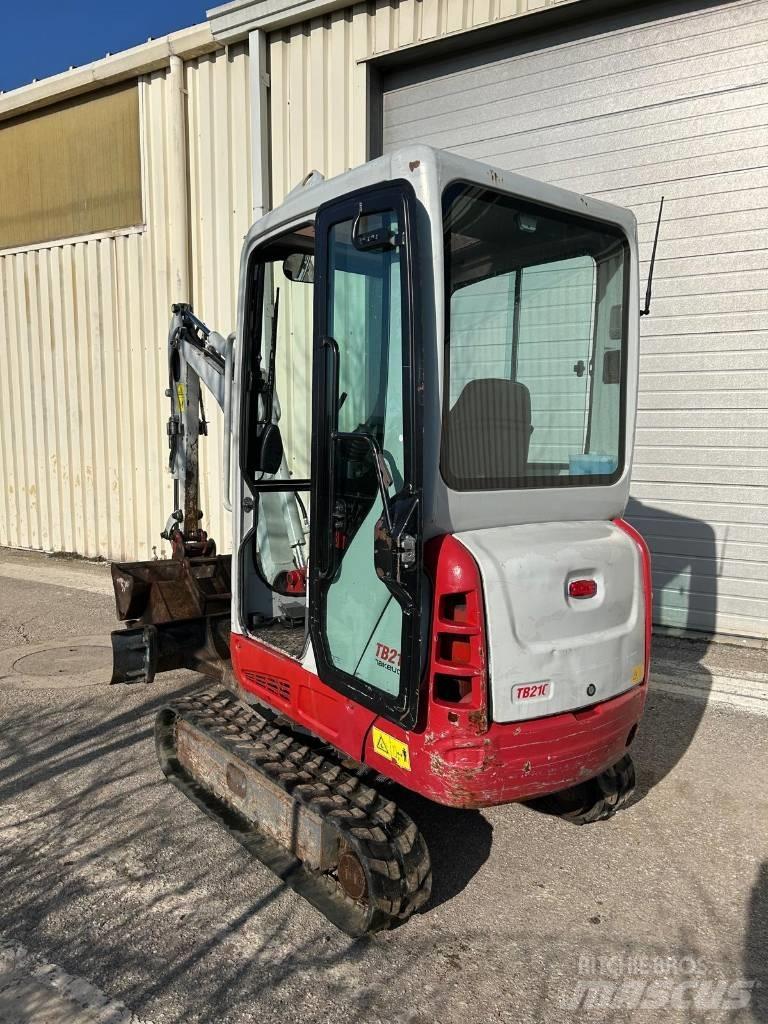 Takeuchi TB216 Mini rýpadla < 7t