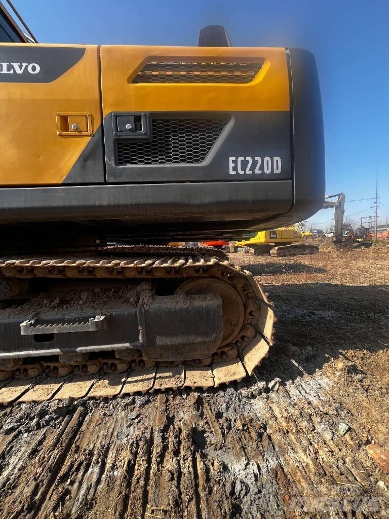 Volvo EC 220 Pásová rýpadla