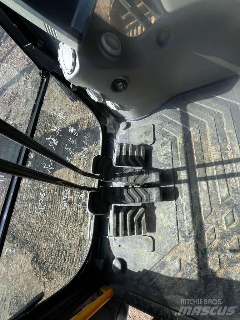 Volvo EC 220 Pásová rýpadla