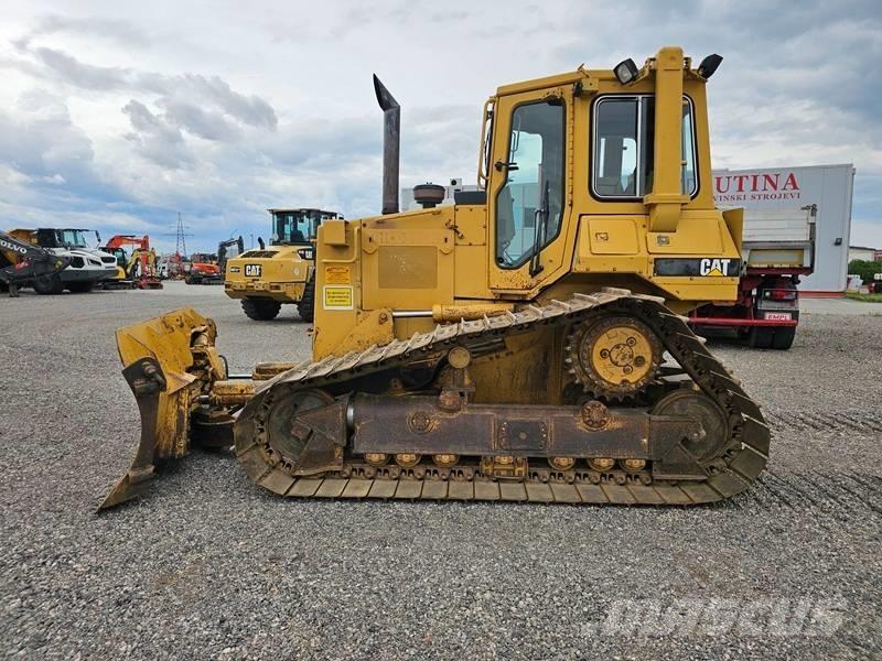 CAT D 4 H Pásové dozery