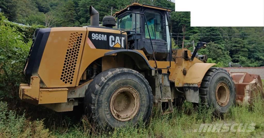 CAT 966 M Kolové nakladače
