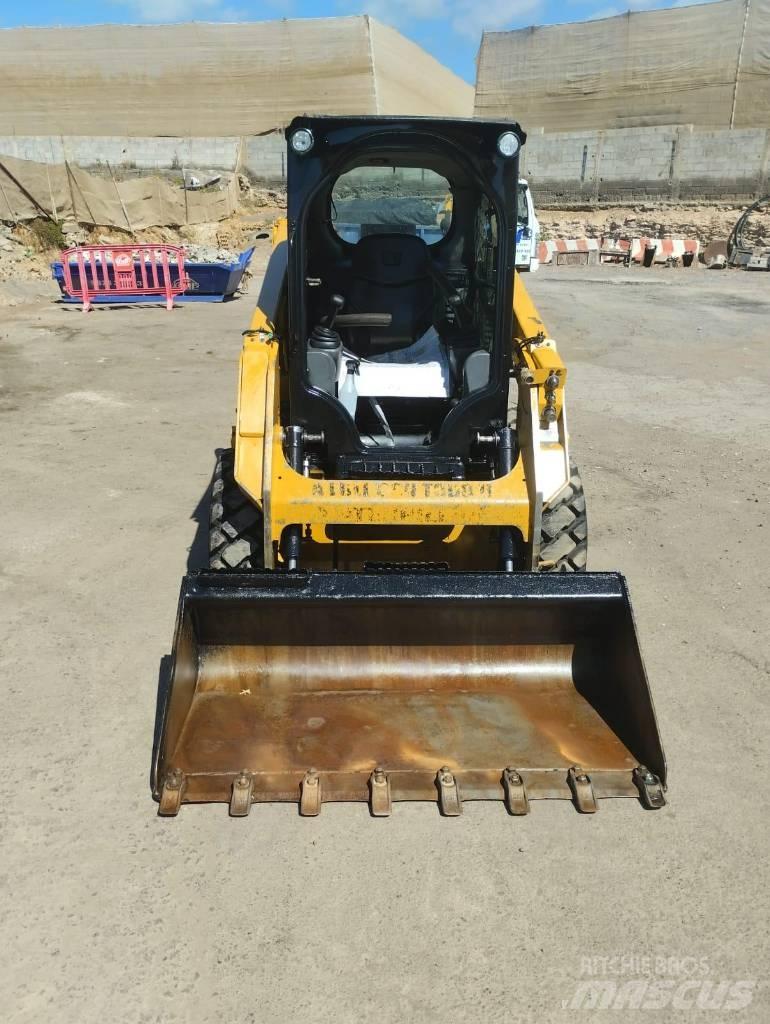 CAT 226 D Smykem řízené nakladače
